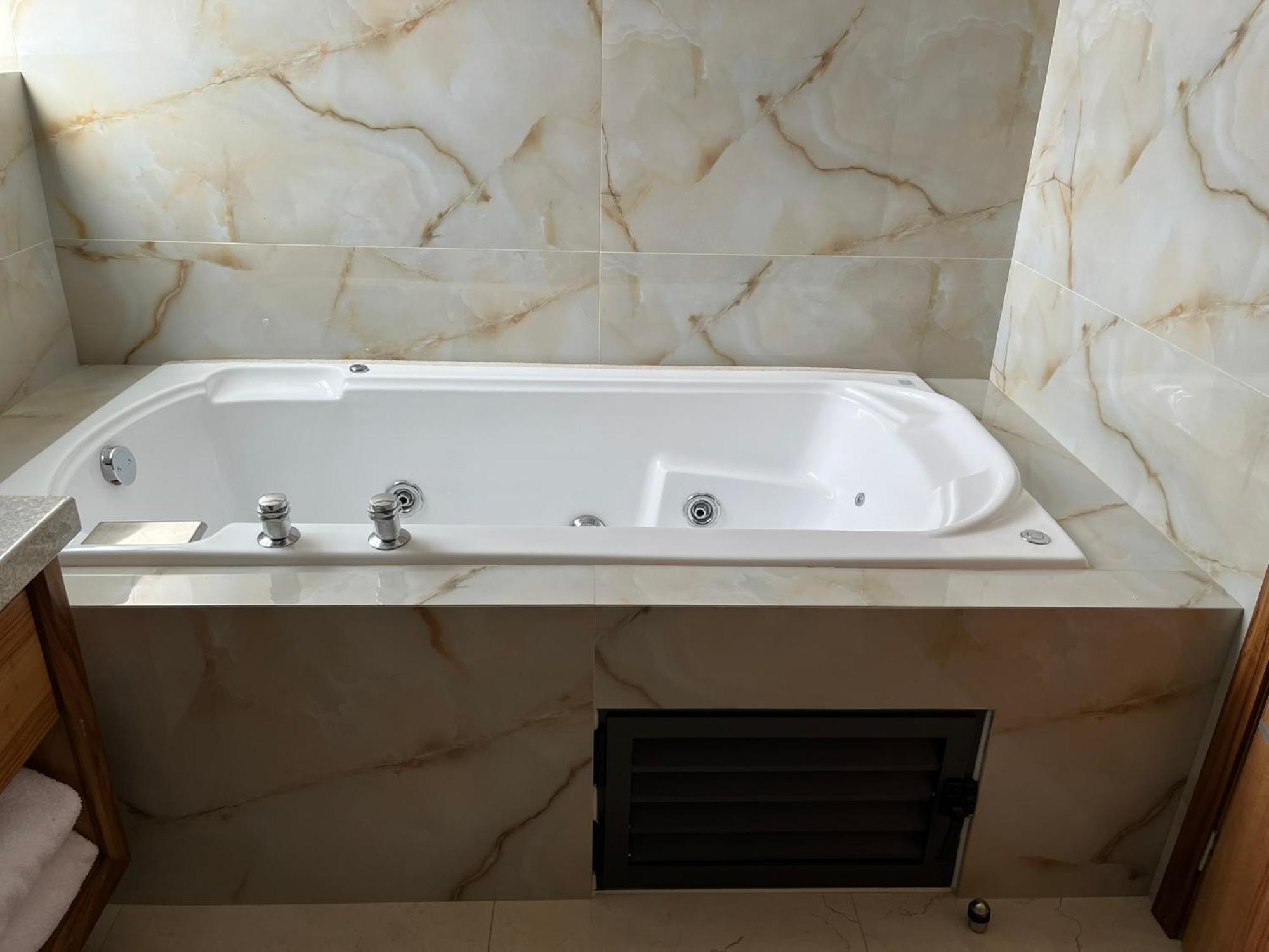 Hotel Cinco Diamantes Atotonilco El Alto Zewnętrze zdjęcie